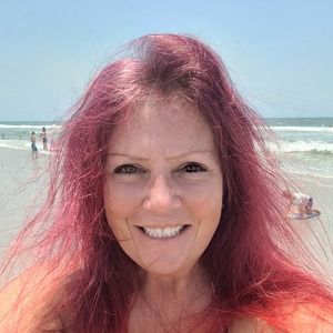 Meet your Posher, Dee basso